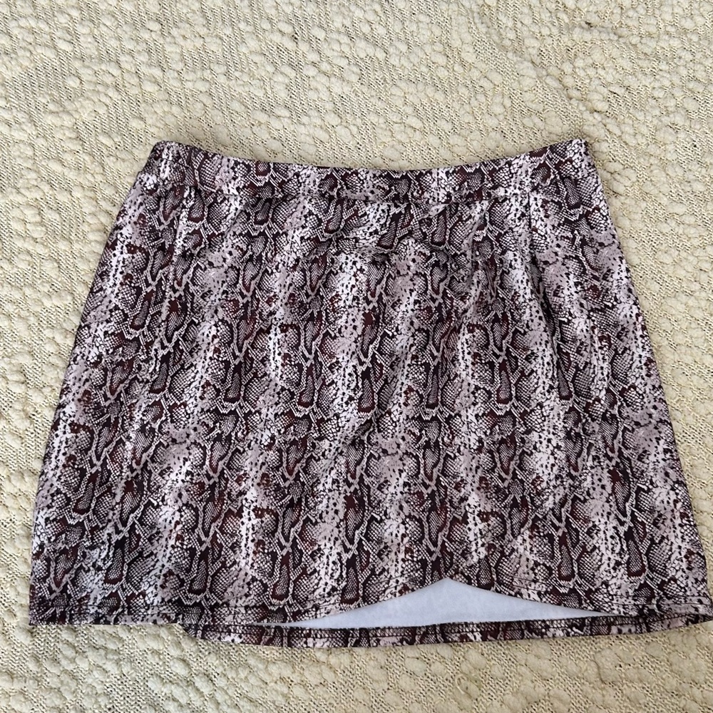 Versona Black and Gray Mini Pencil Skirt